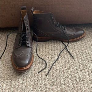 Men’s lace up boots